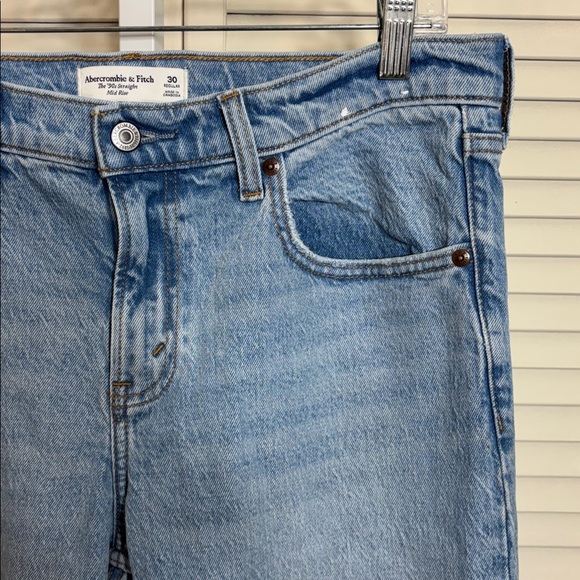 Abercrombie & Fitch Mid Rise 90's Straight Raw Hem Jean Size 30 Regular - Picture 11 of 16